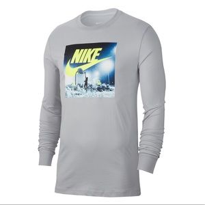 Nike long sleeved tee